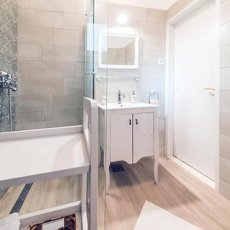 Apartment M&n Vela Luka